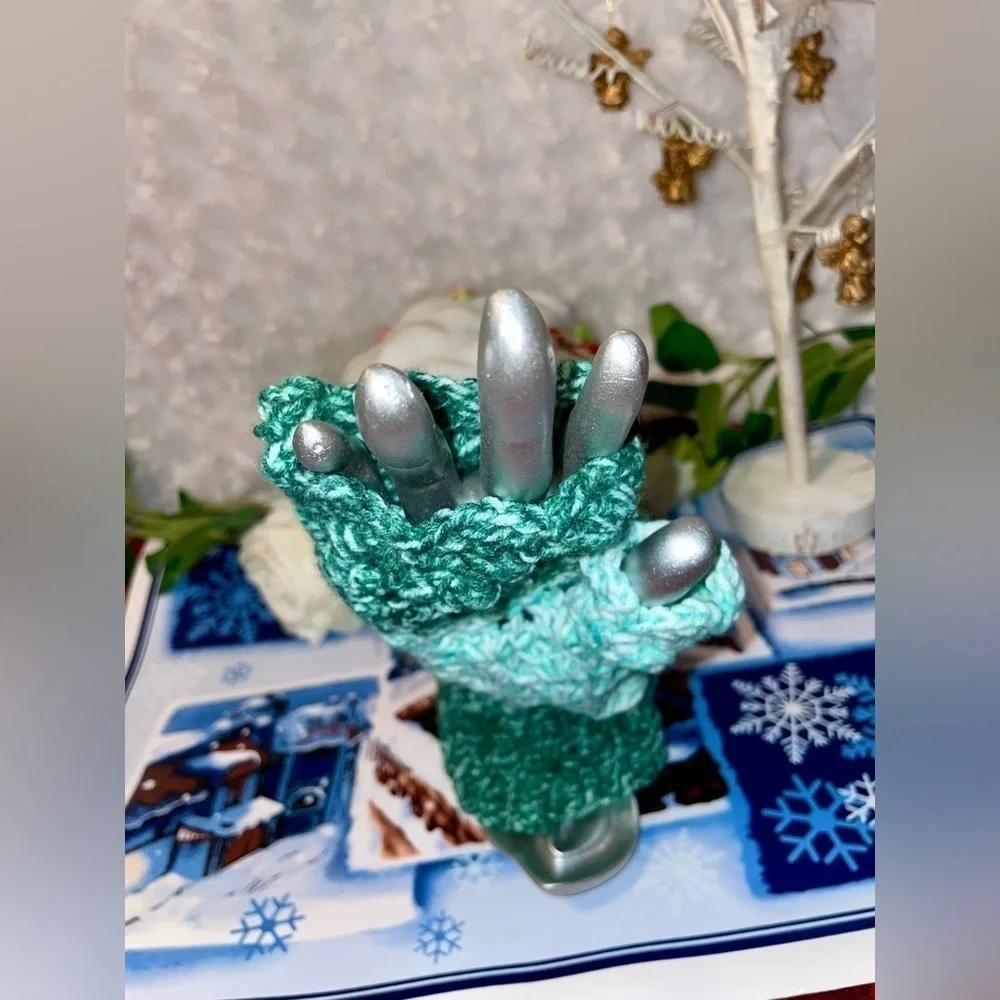 NWT One of a Kind Handmade Crocheted Representing Oceanic Fingerless Gloves